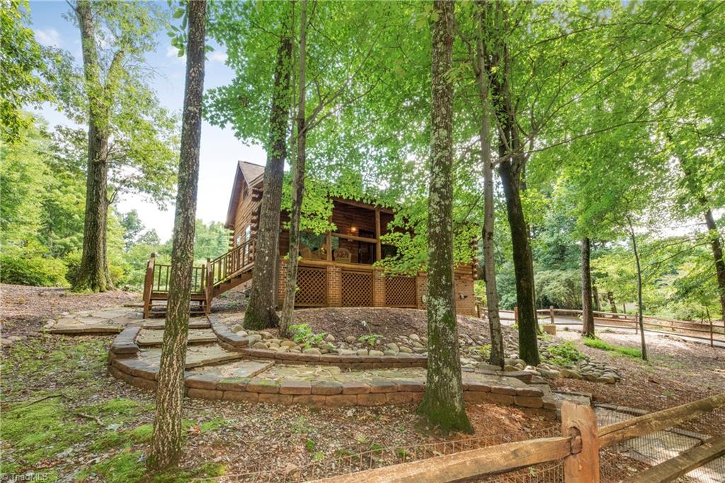 7402 Alcorn Road Greensboro, NC 27409 - Photo 4 of 31 Gallery Image 4