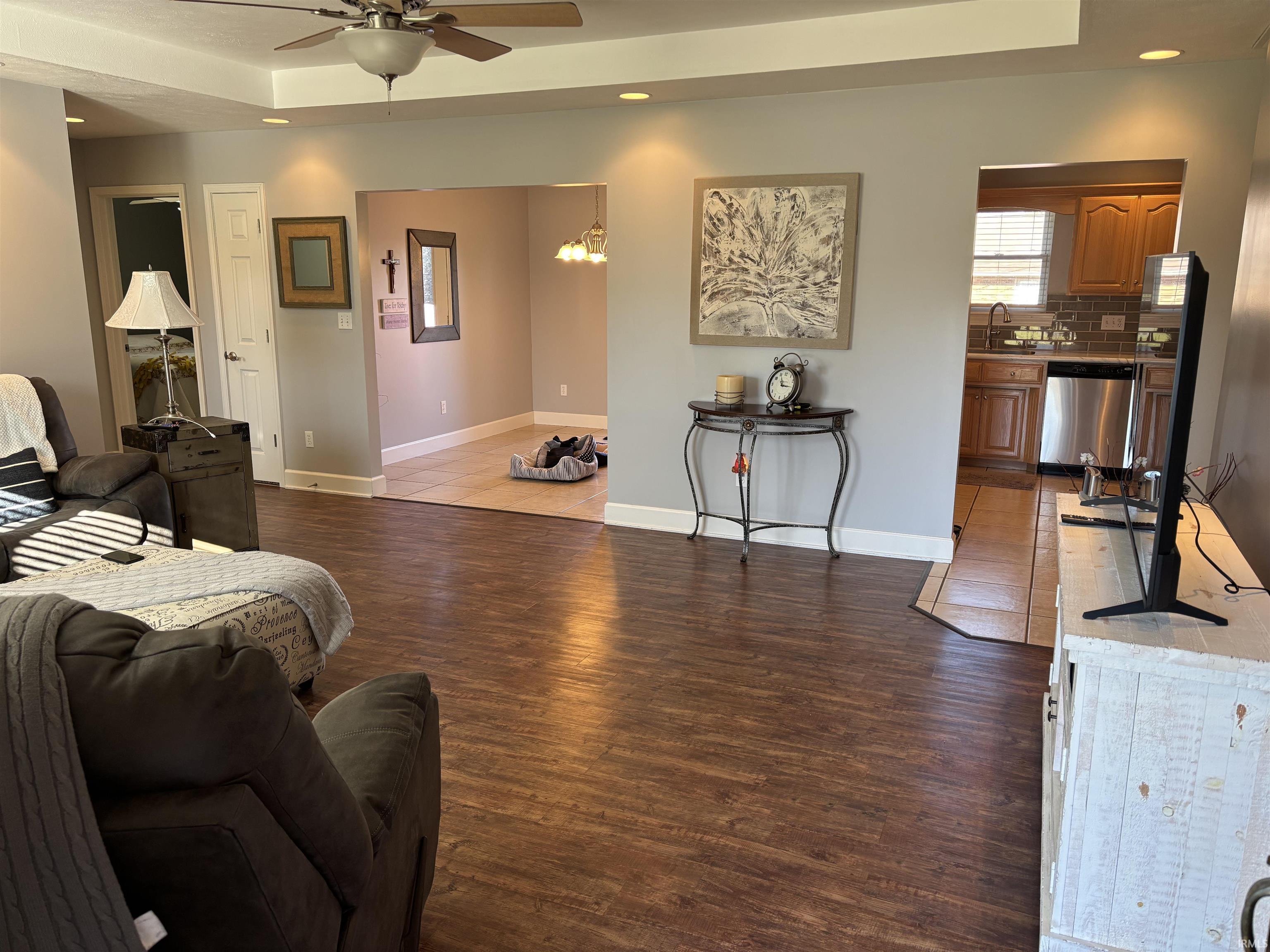 1125 Clearview Avenue Jasper, IN 47546 - Photo 3 of 12