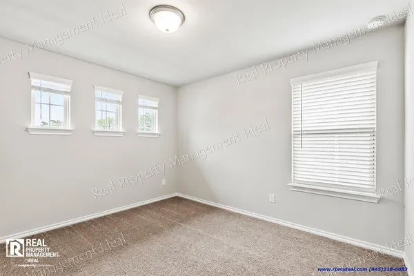 $2,999 | 2000 Plum Park, Mesquite, TX 75181