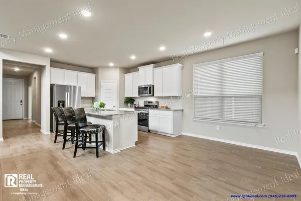 $2,999 | 2000 Plum Park, Mesquite, TX 75181