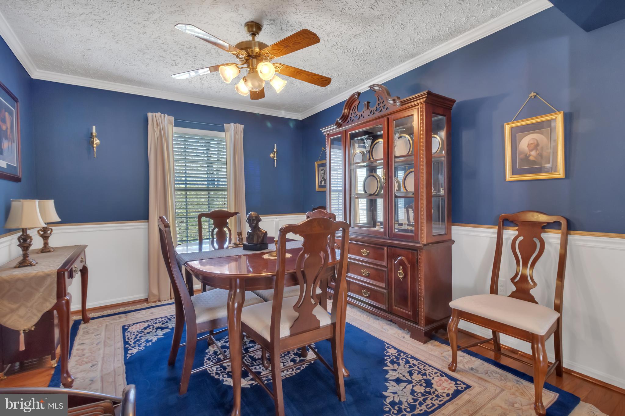 415 Beach Drive Annapolis, MD 21403 - Photo 19 of 54 Designer Paint Palette Throughout