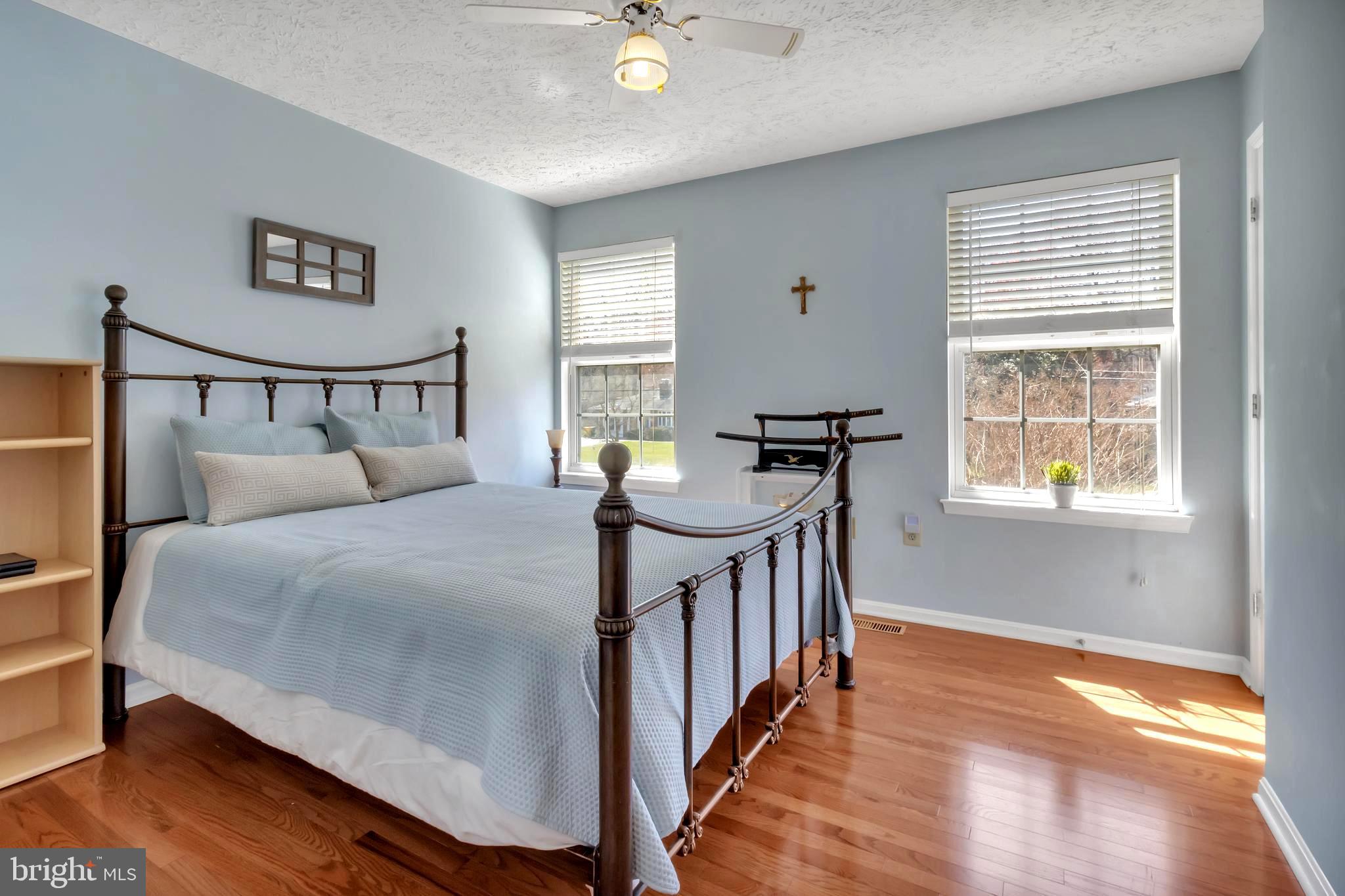 415 Beach Drive Annapolis, MD 21403 - Photo 31 of 54 3 Additional Bright and Airy Bedrooms