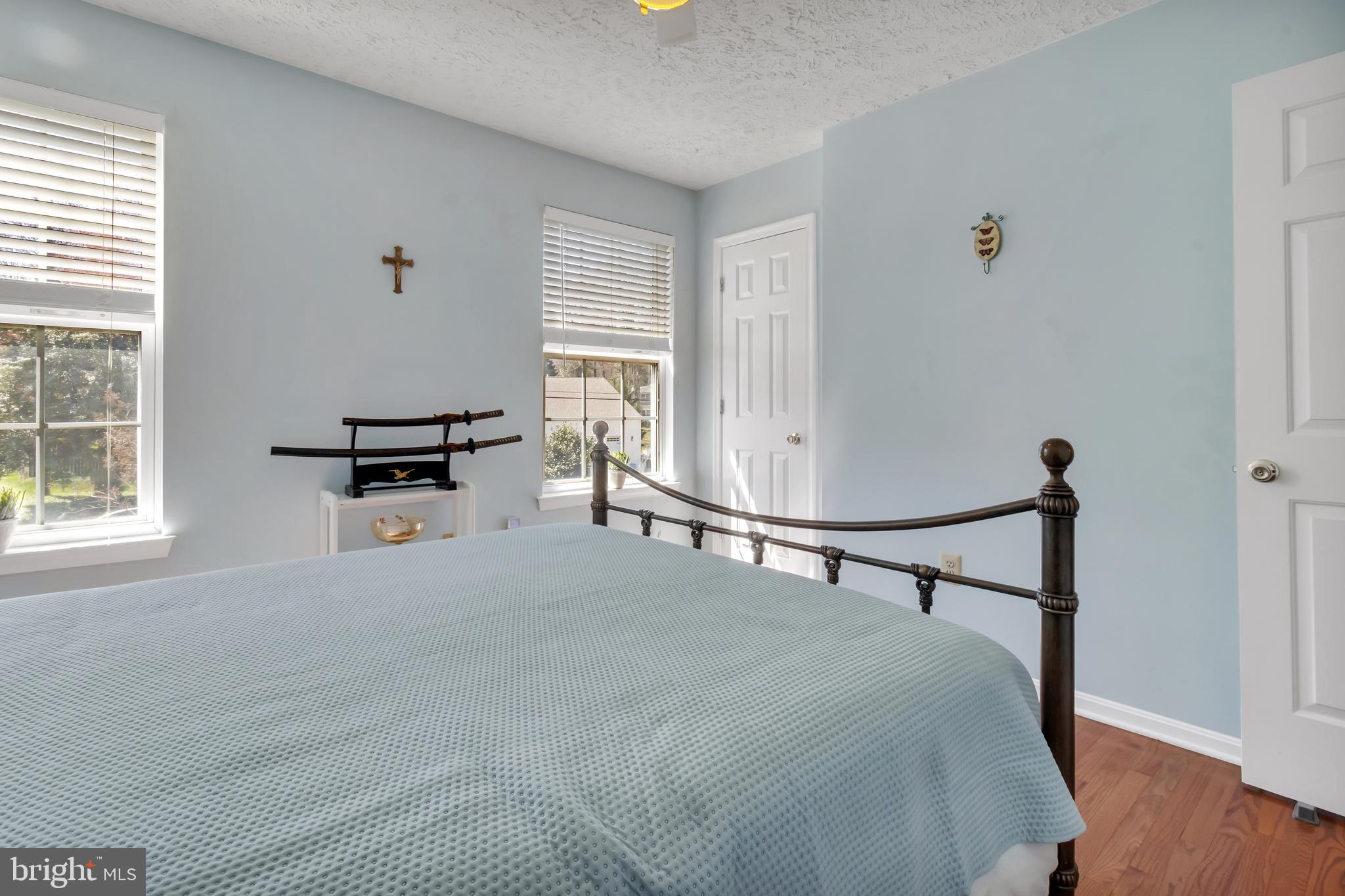 415 Beach Drive Annapolis, MD 21403 - Photo 32 of 54 Ample Closets & Abundant Windows