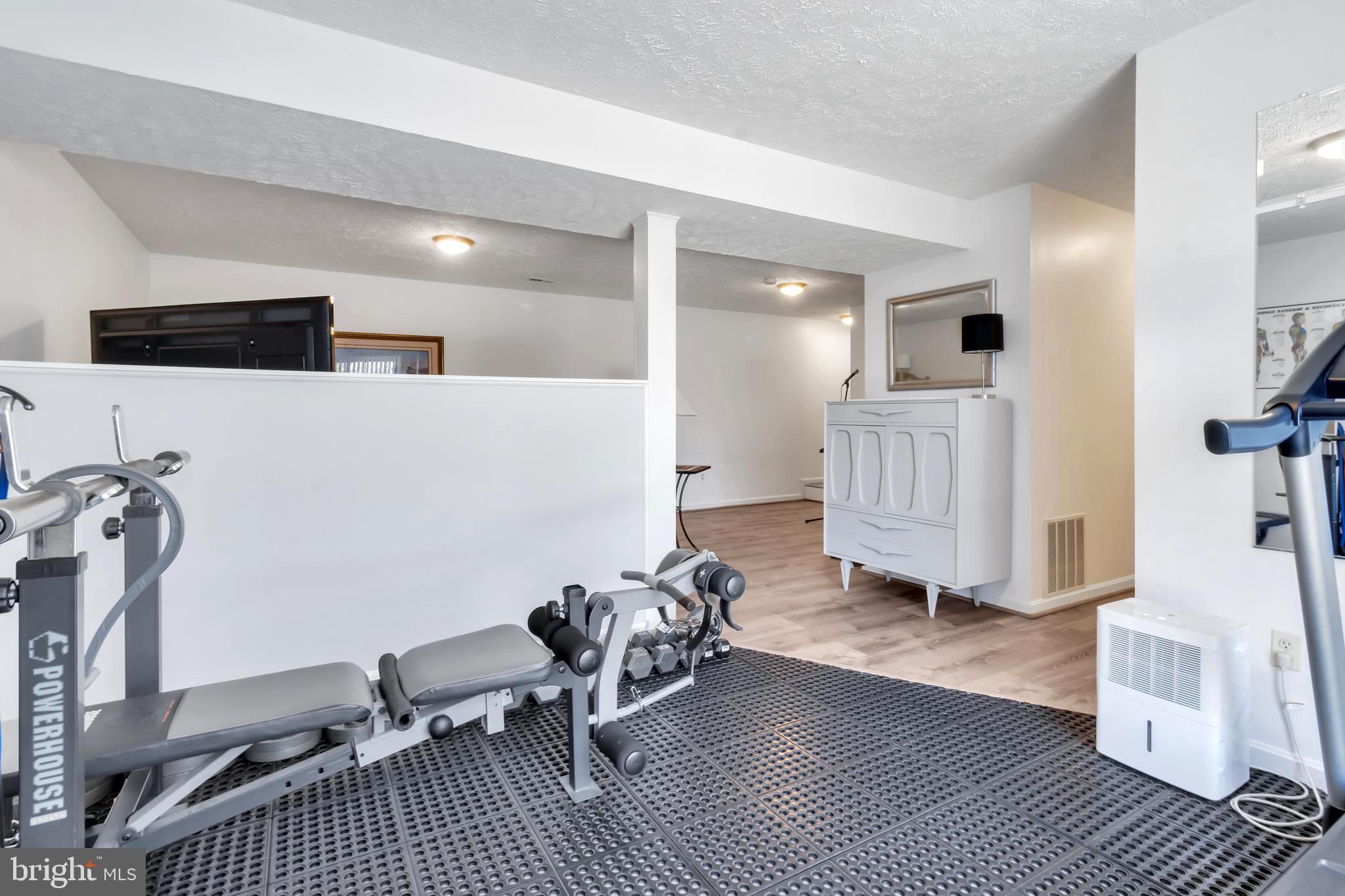 415 Beach Drive Annapolis, MD 21403 - Photo 39 of 54 Space for Game Tables & Home Gym!