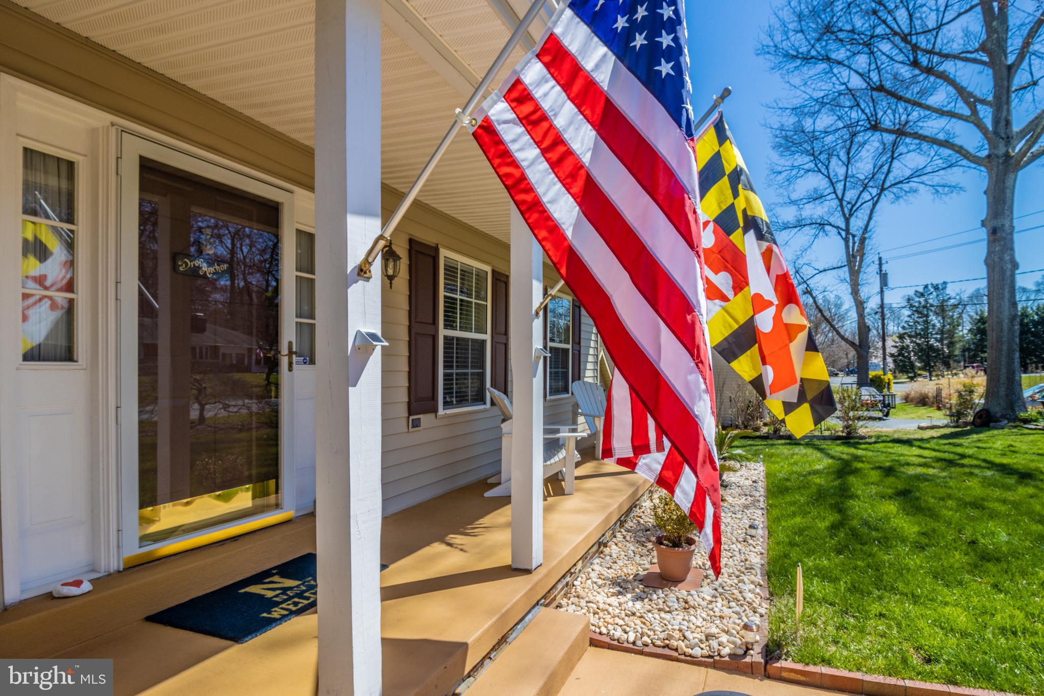 415 Beach Drive Annapolis, MD 21403 - Photo 10 of 54 Quality Hardscaping . Paved Drive/Walkway
