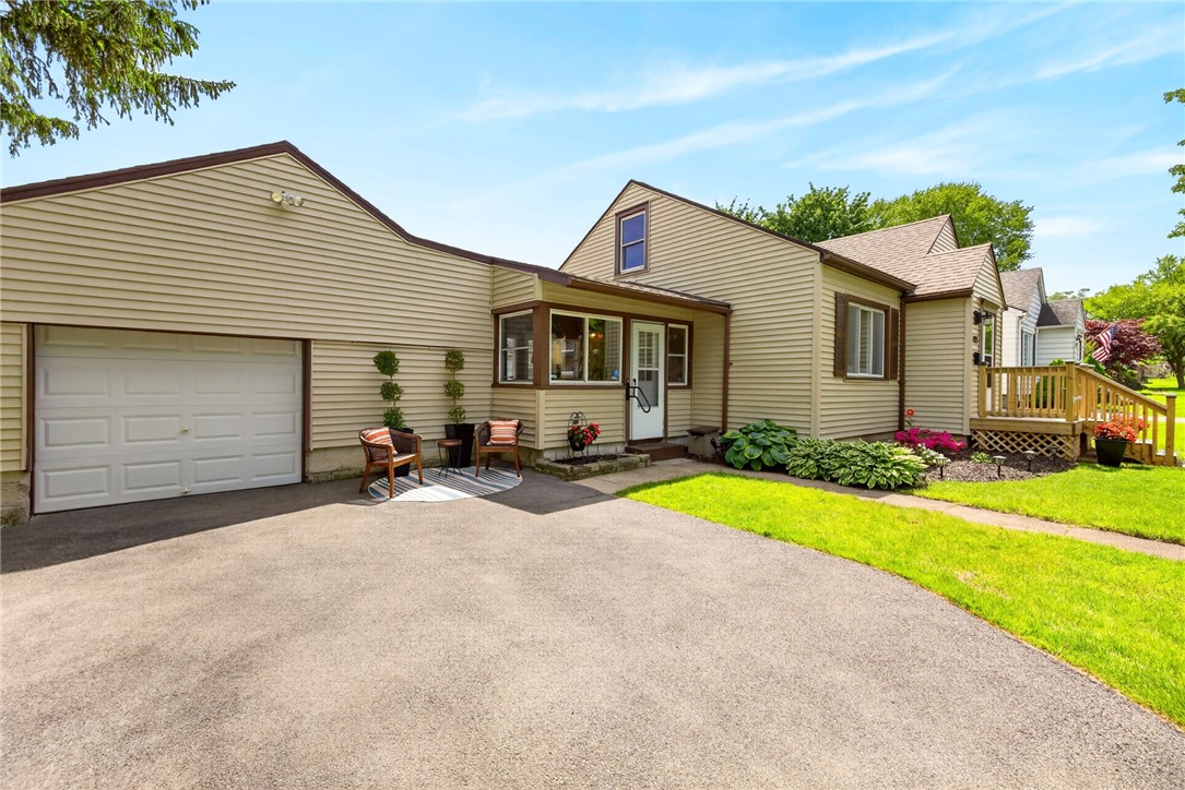 293 Brett Road Irondequoit, NY 14609 - Photo 31 of 33