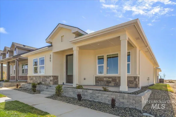$460,000 | 385 East Chevy Drive, Boise, ID 83716