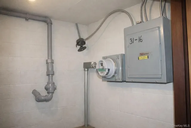 $649,999 | 131-16 226th Street | Laurelton