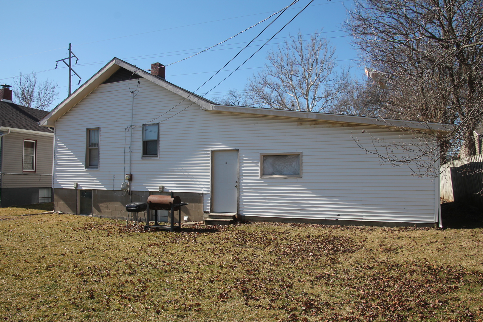 1504 Philo Road Urbana, IL 61802 - Photo 3 of 4 Gallery Image 3