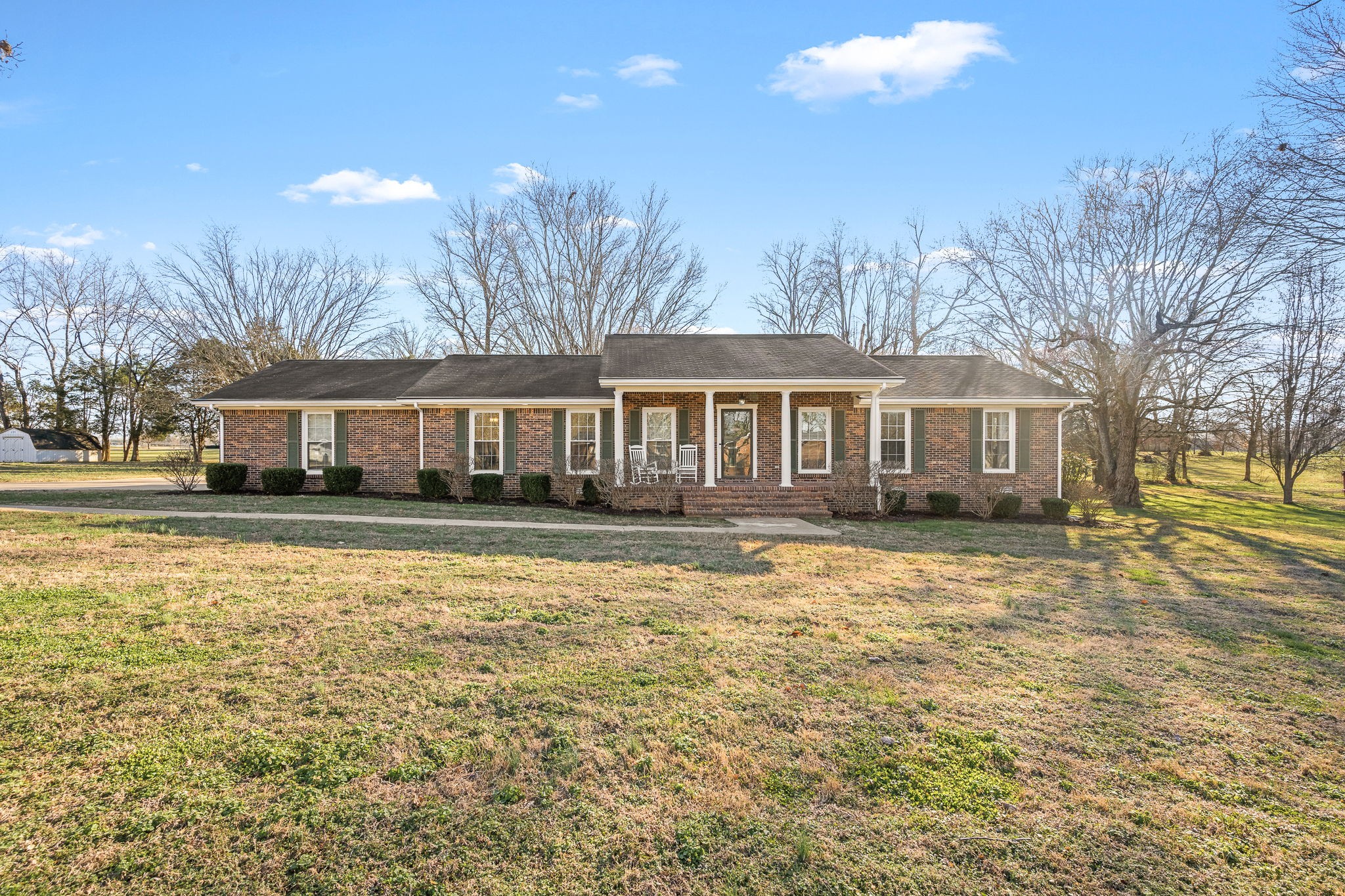 109 Hampshire Road Shelbyville, TN 37160 - Photo 2 of 55 a front view of a house with a yard