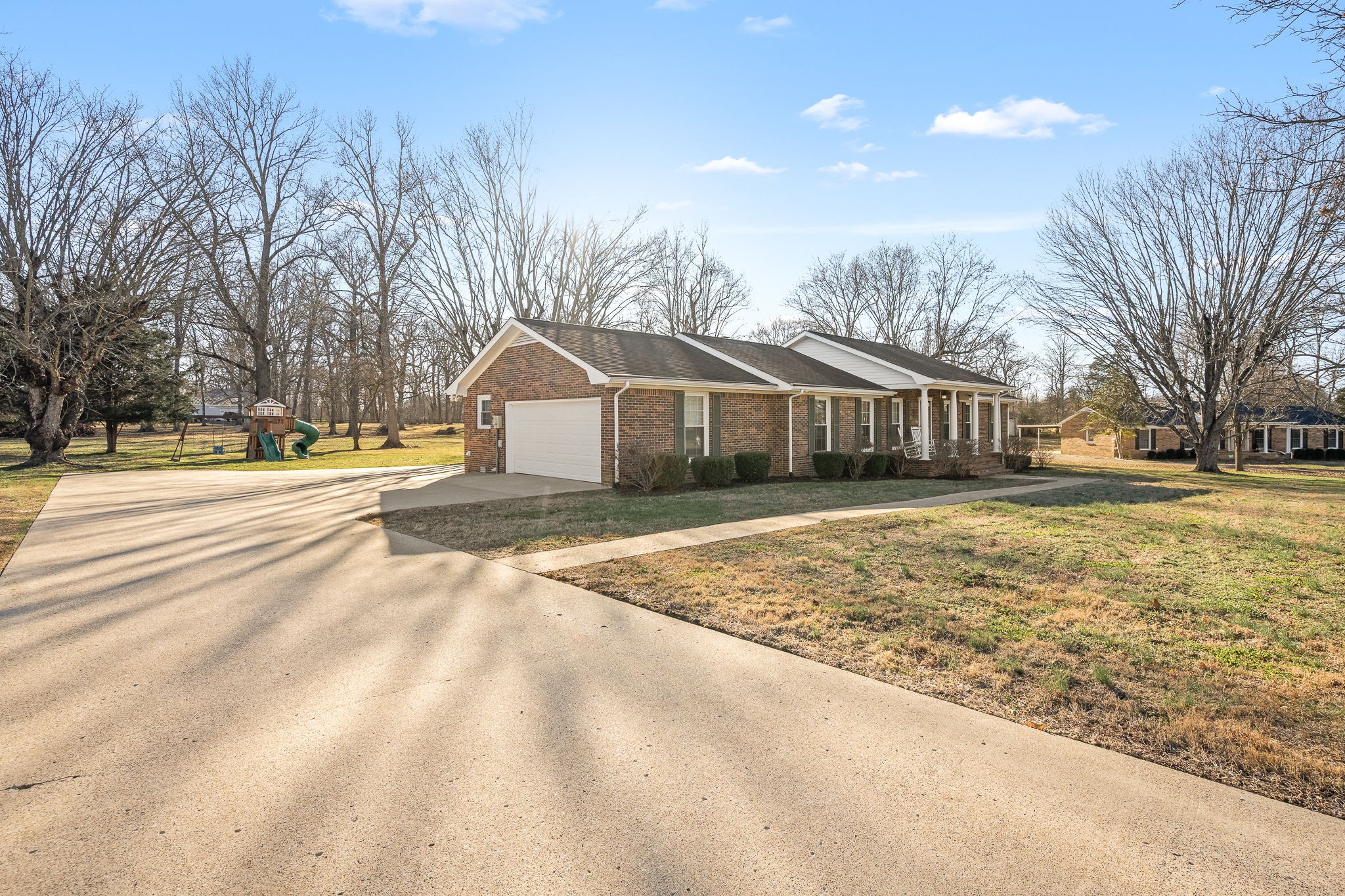 109 Hampshire Road Shelbyville, TN 37160 - Photo 4 of 55