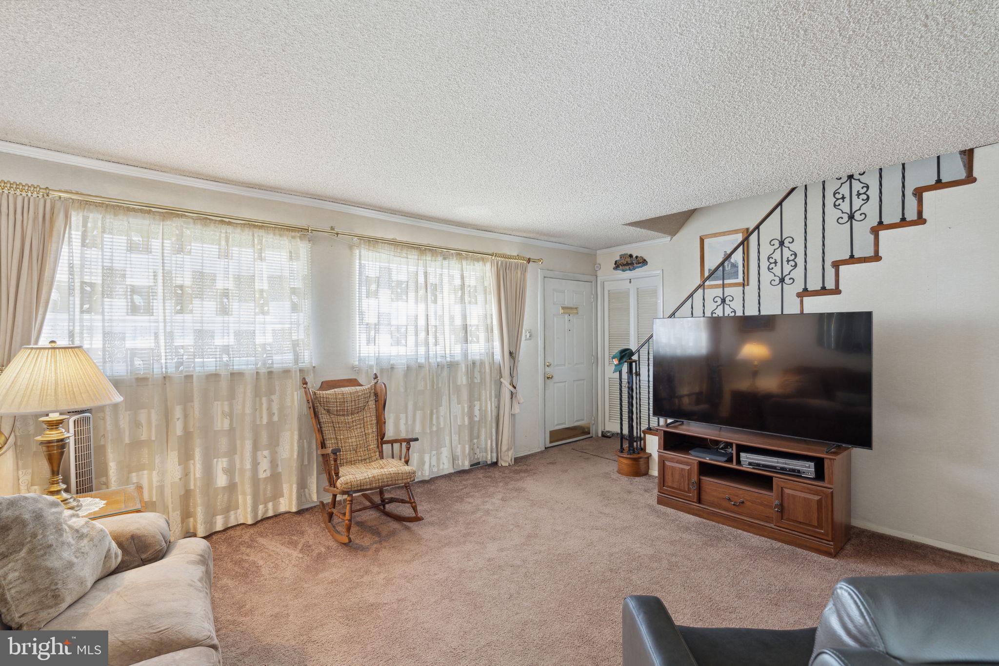 1016 Dale Road Secane, PA 19018 - Photo 5 of 29