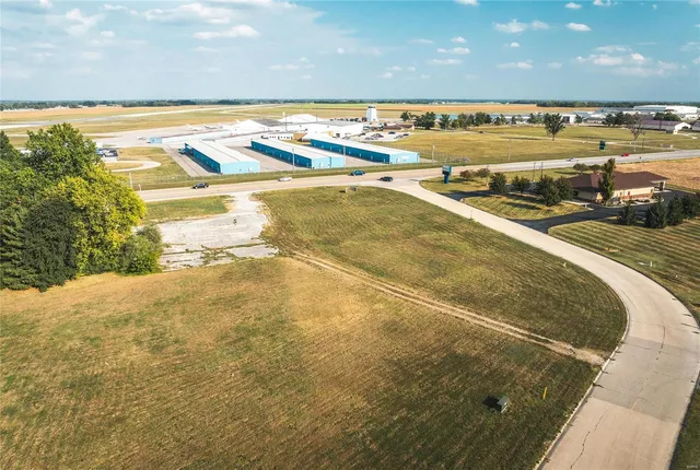 $237,500 | 300 Mechanical Drive, East Alton, IL 62024