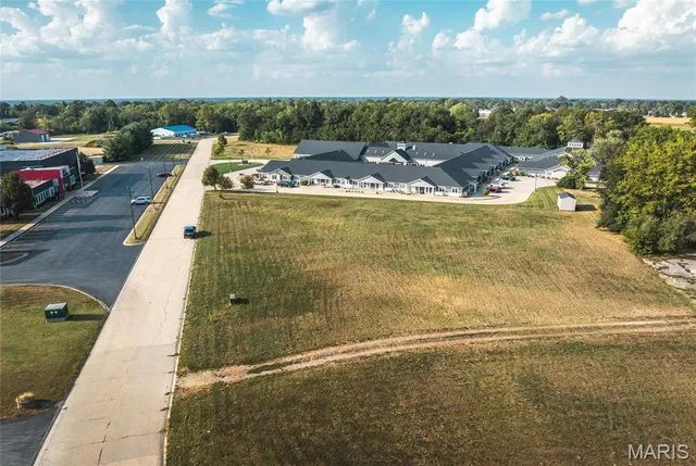 $237,500 | 300 Mechanical Drive, East Alton, IL 62024