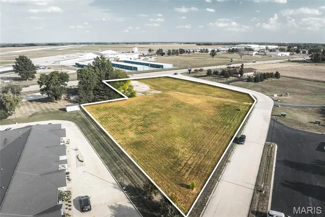 $237,500 | 300 Mechanical Drive, East Alton, IL 62024