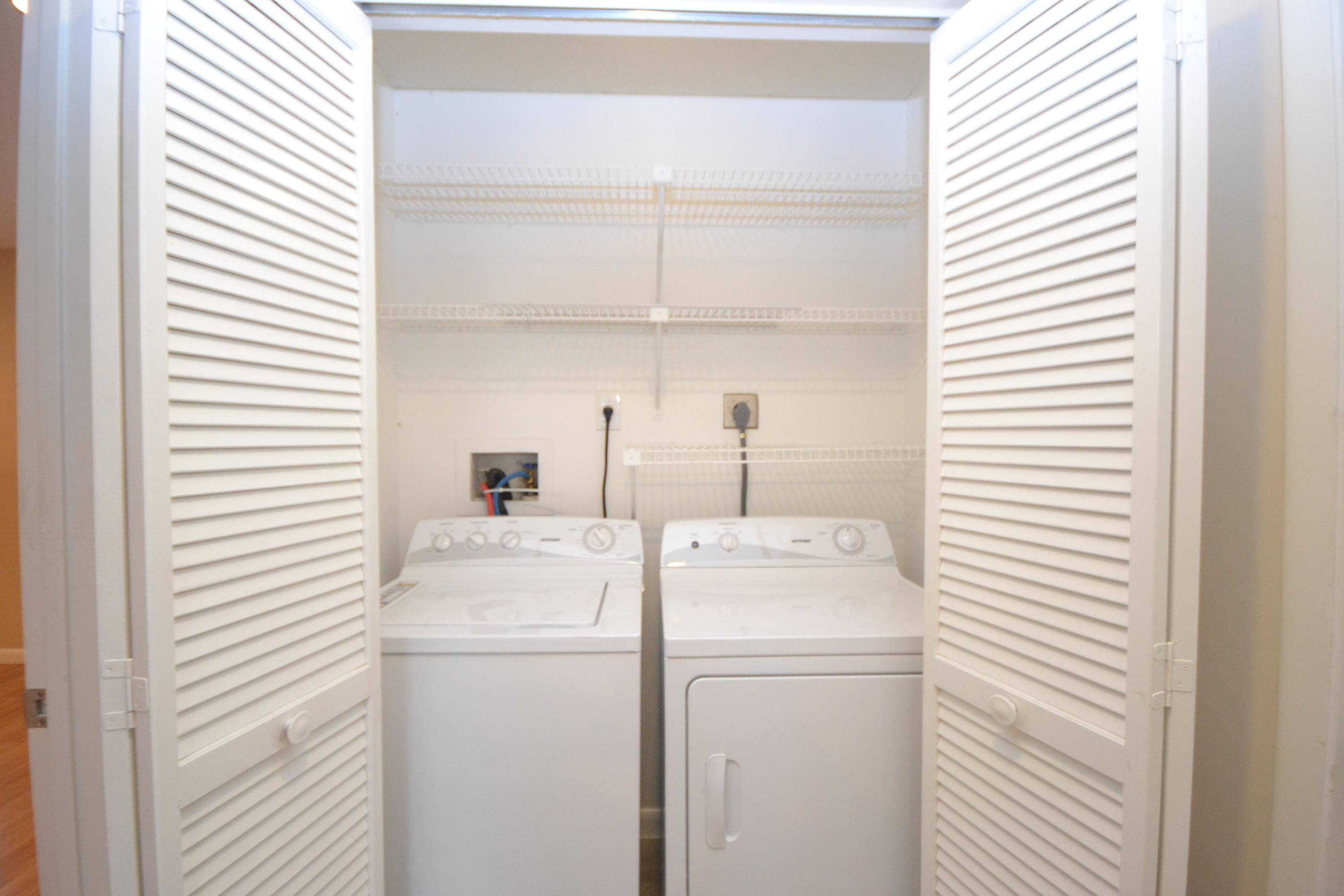 10176 Sunset Bend Drive Boca Raton, FL 33428 - Photo 24 of 41 Interior Laundry