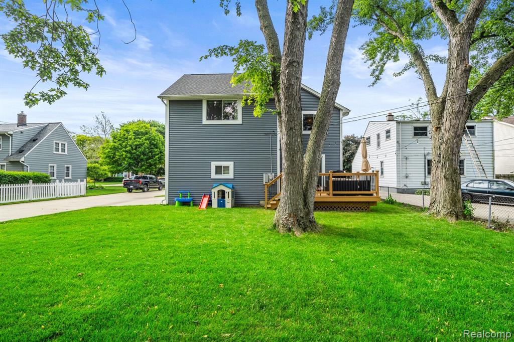 920 Cambridge Road Berkley, MI 48072 - Photo 35 of 41 Gallery Image 35