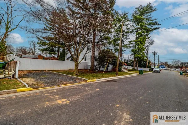 $900,000 | 15 Riverview Avenue, Edison, NJ 08817