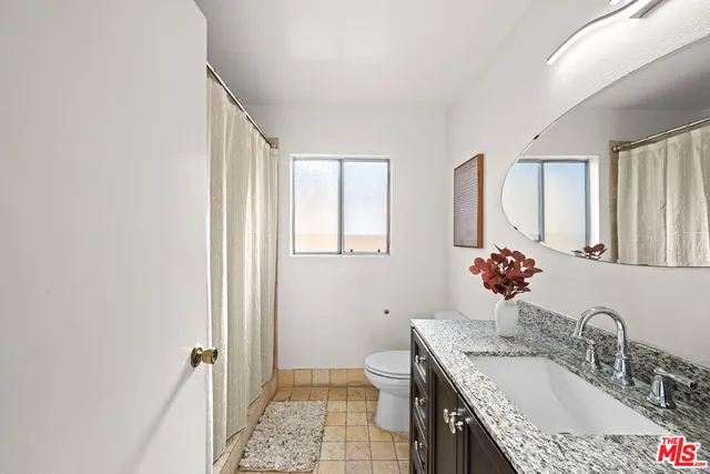 $649,000 | 11453 Fox Hollow Lane, Pacoima, CA 91331