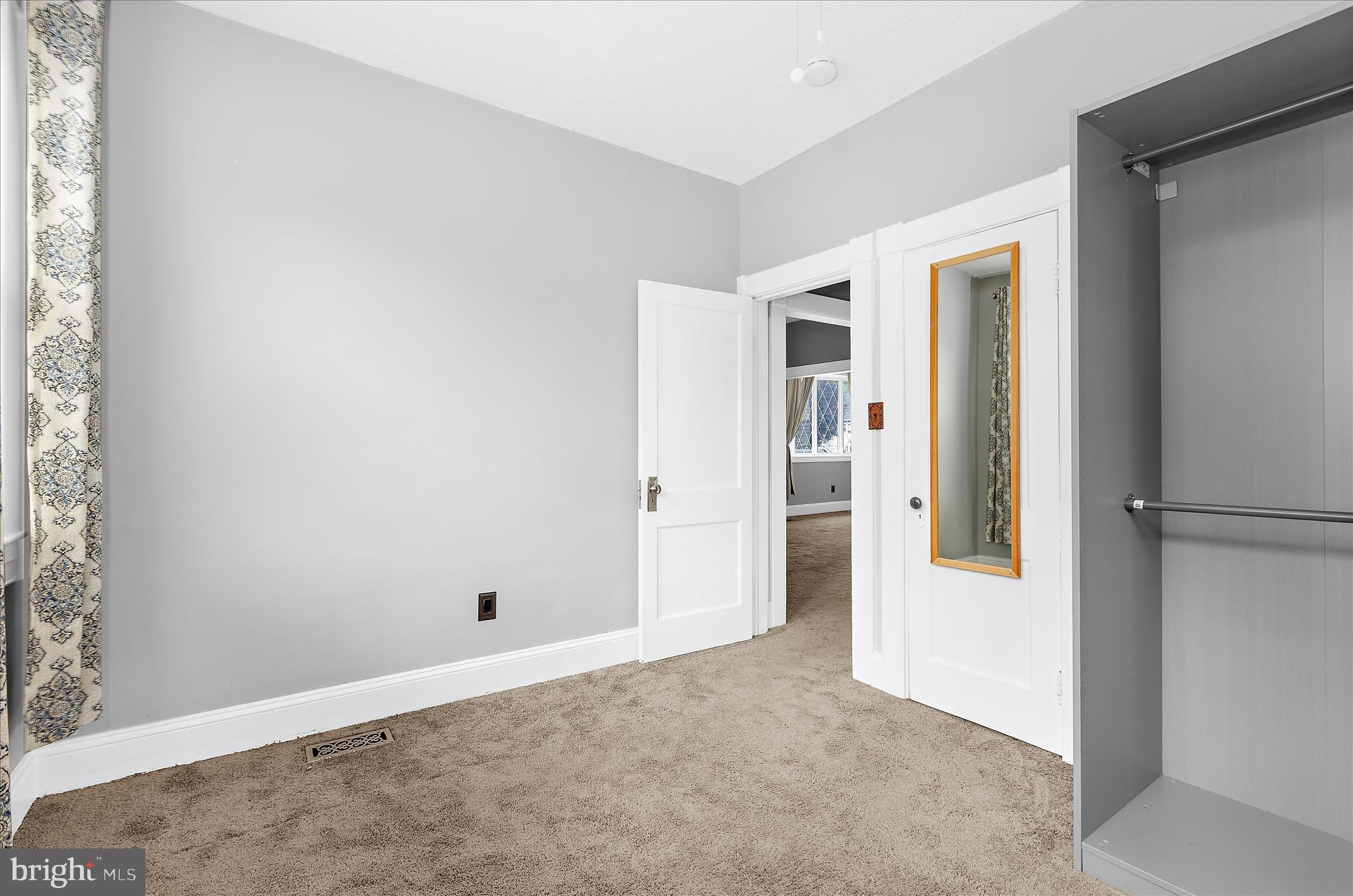 40 Hampton Road Linthicum Heights, MD 21090 - Photo 19 of 44
