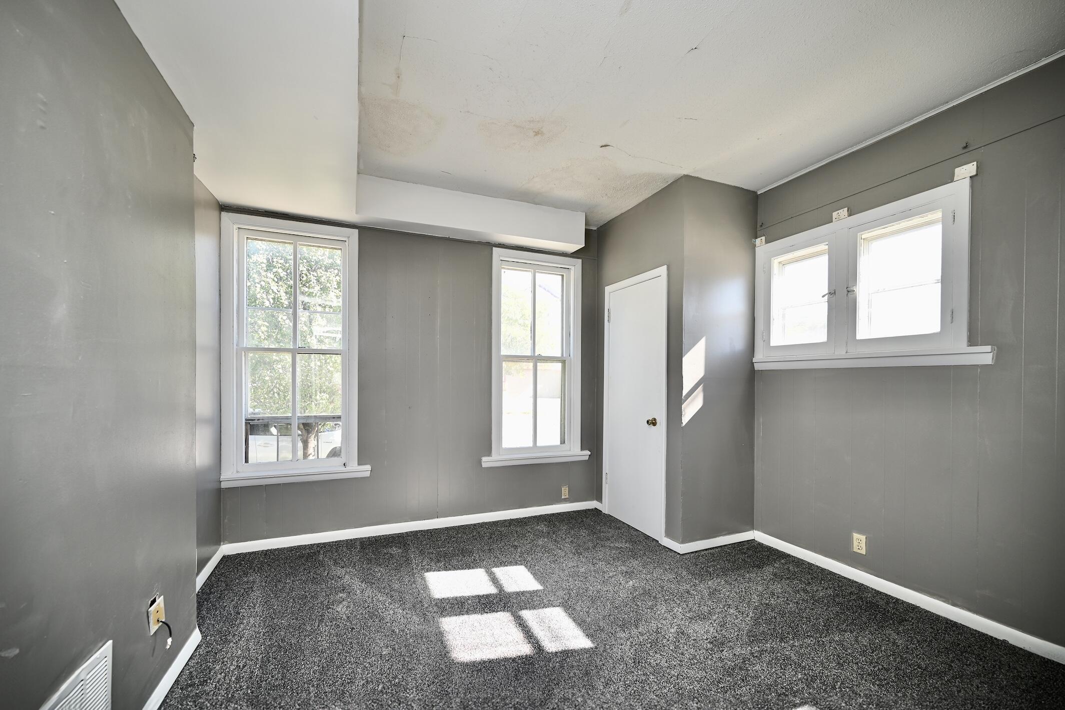 263 Franklin Street Winona, MN 55987 - Photo 13 of 28 13 Bedroom Two I