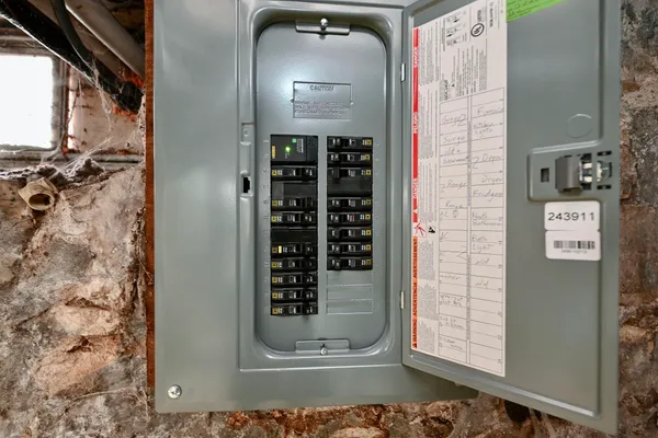 $199,900 | 263 Franklin Street, Winona, MN 55987