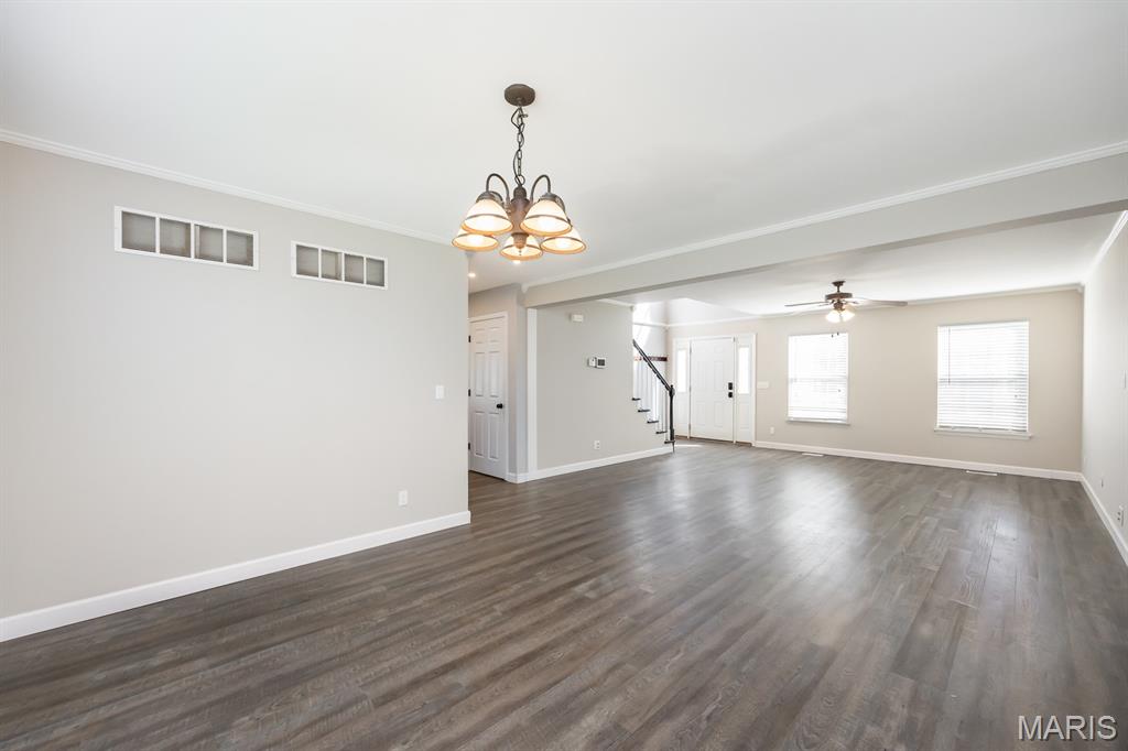 241 Brook Manor Court Belleville, IL 62221 - Photo 6 of 32