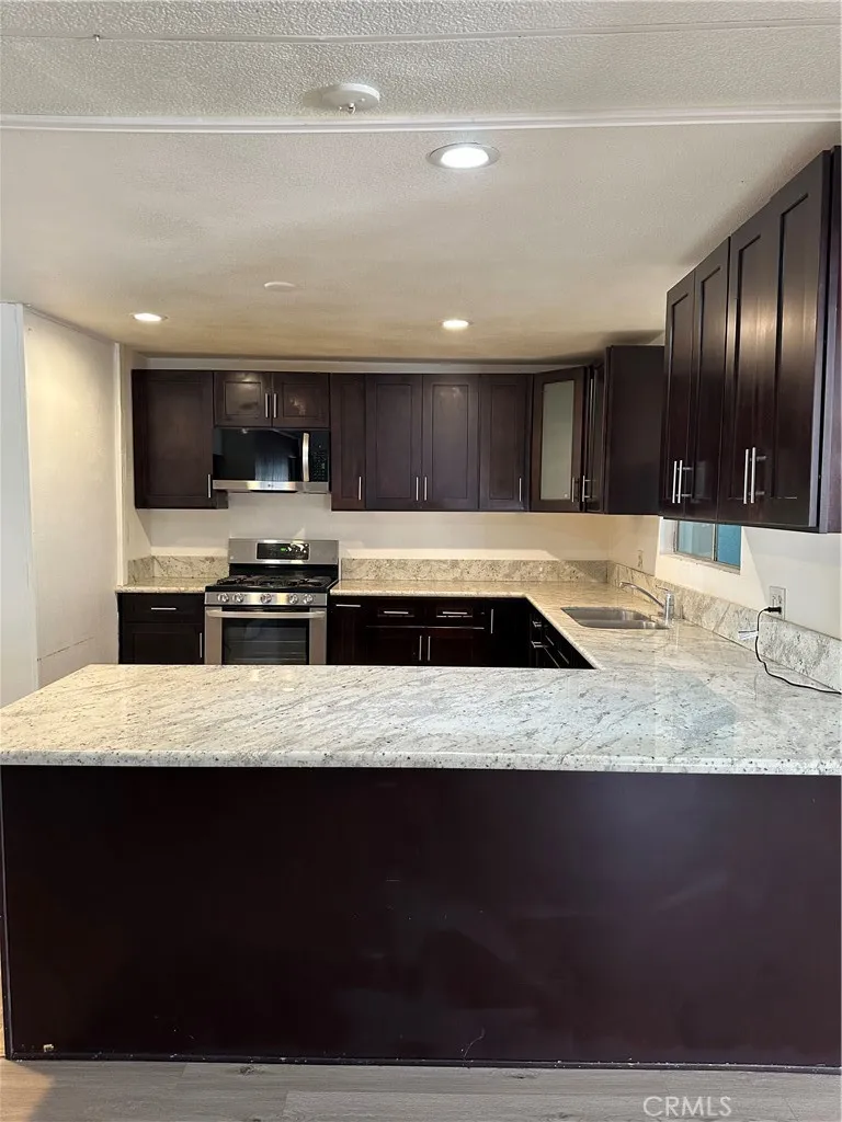 1025 South Riverside Avenue, Unit 21 Rialto, CA 92376 - Photo 18 of 20 Gallery Image 18