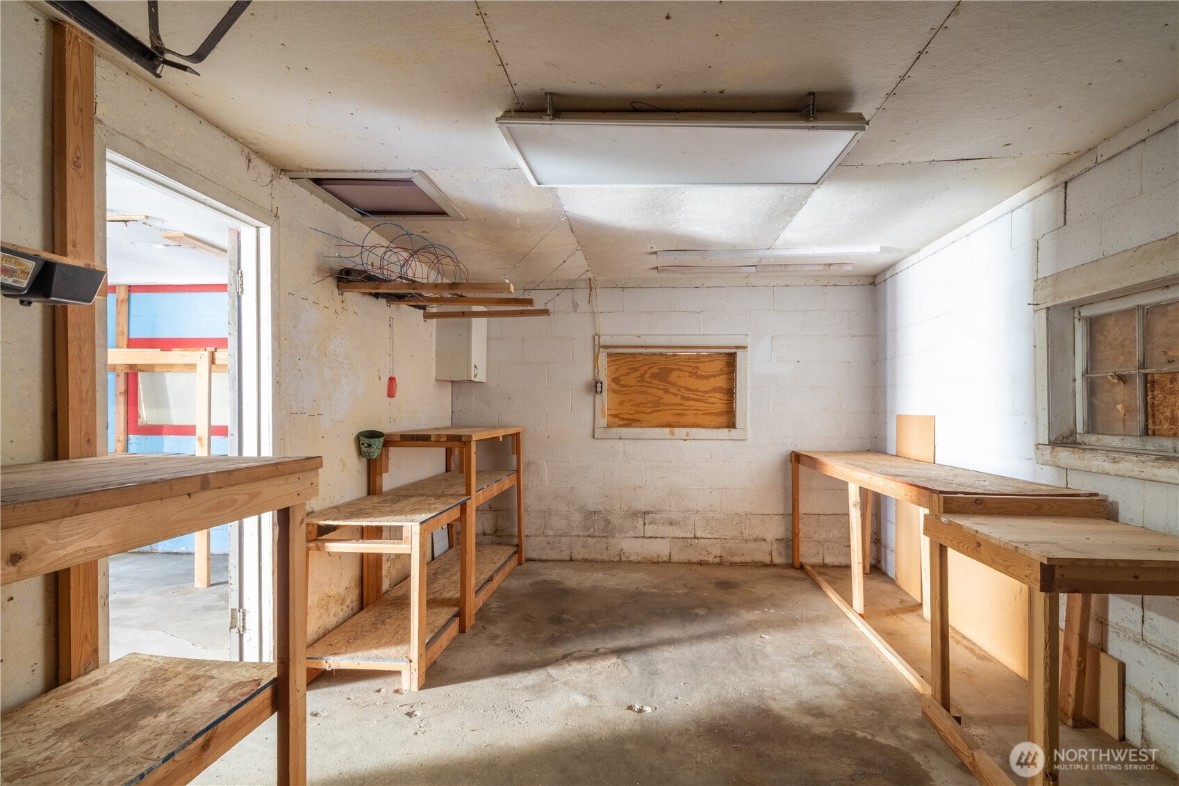 105 West 5th Avenue Ritzville, WA 99169 - Photo 39 of 40 a view of a kitchen with furniture and a window