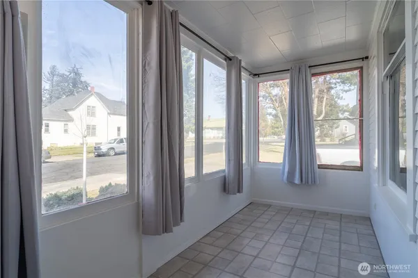 a view of an entryway