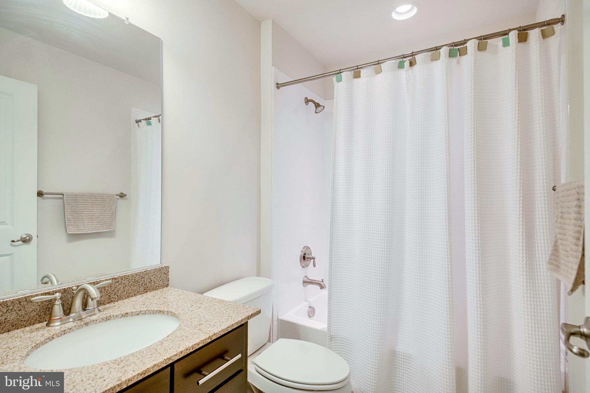 44711 Plympton Square Ashburn, VA 20147 - Photo 13 of 63