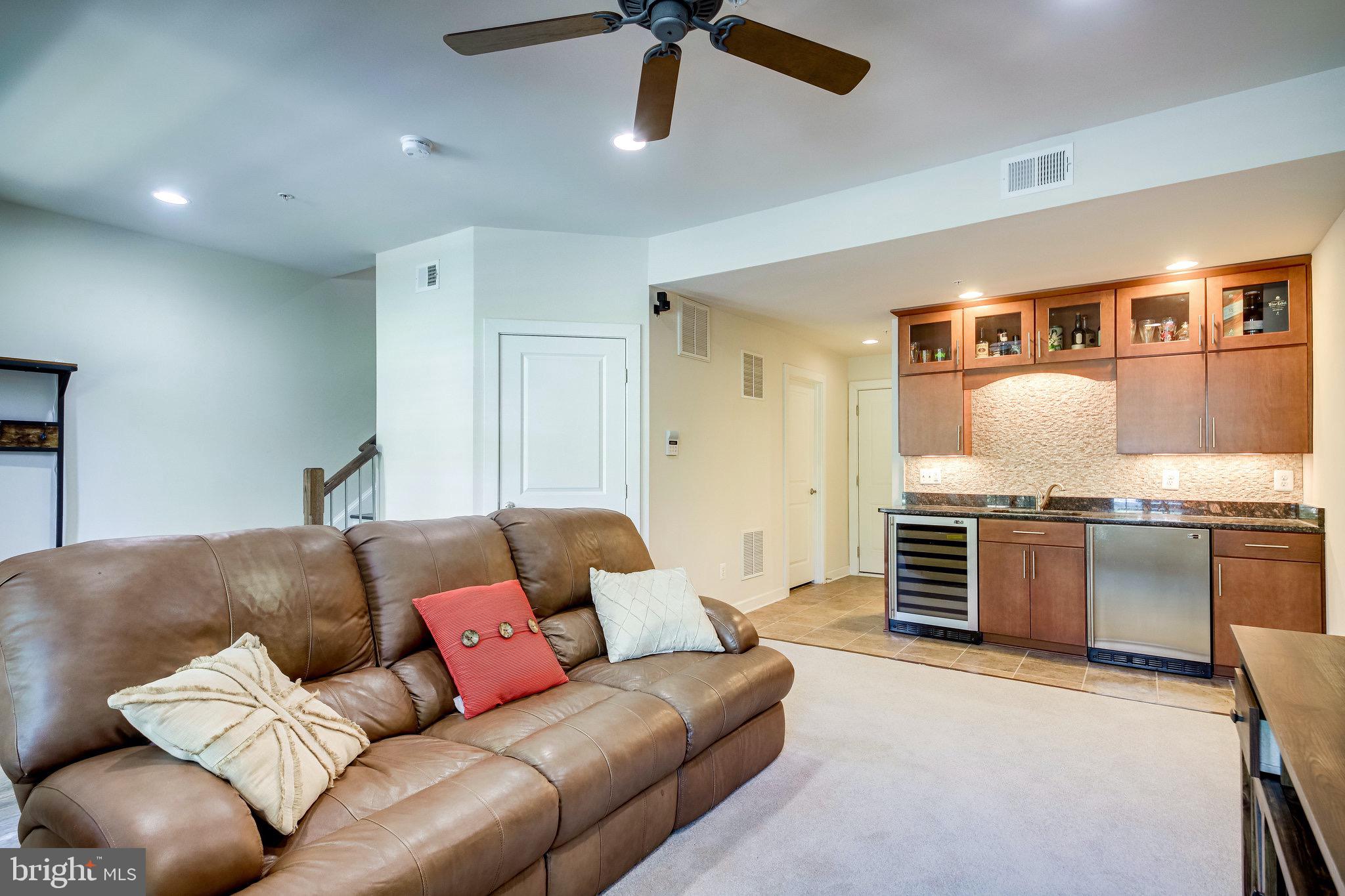 44711 Plympton Square Ashburn, VA 20147 - Photo 10 of 63