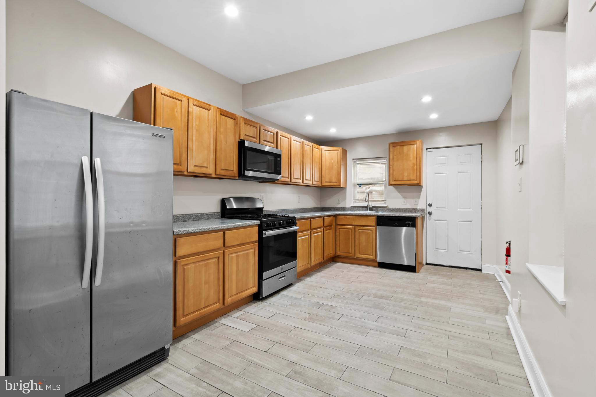 3191 Janney Street Philadelphia, PA 19134 - Photo 8 of 24