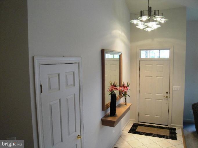8517 Snowreath Road, Unit 8517 Pikesville, MD 21208 - Photo 7 of 27 Entrance / Foyer