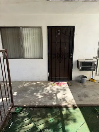 $200,000 | 13050 Dronfield Avenue, Unit 9, Sylmar, CA 91342