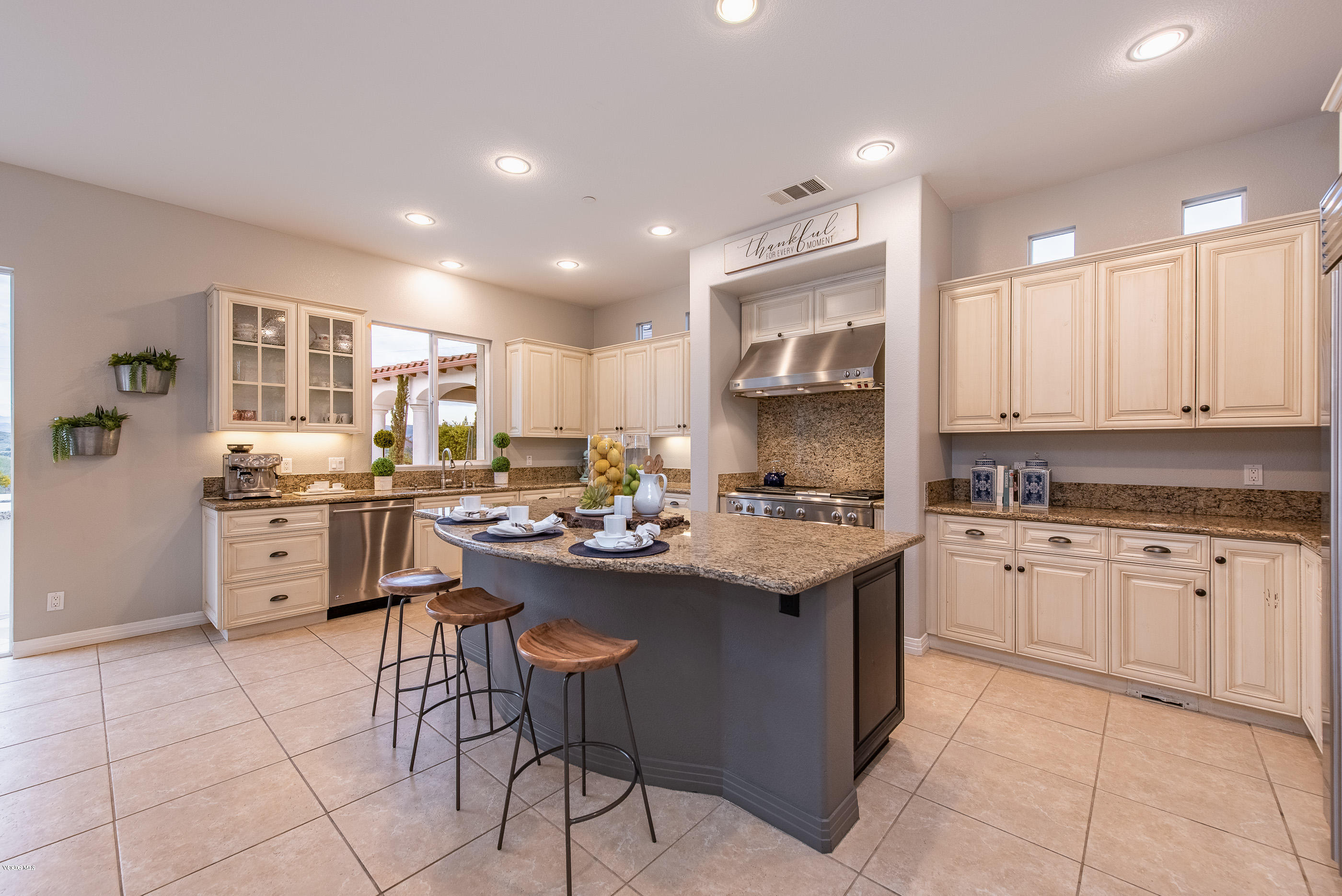5018 Read Road Thousand Oaks, CA 93021 - Photo 27 of 100 5018 Read Rd Moorpark-19
