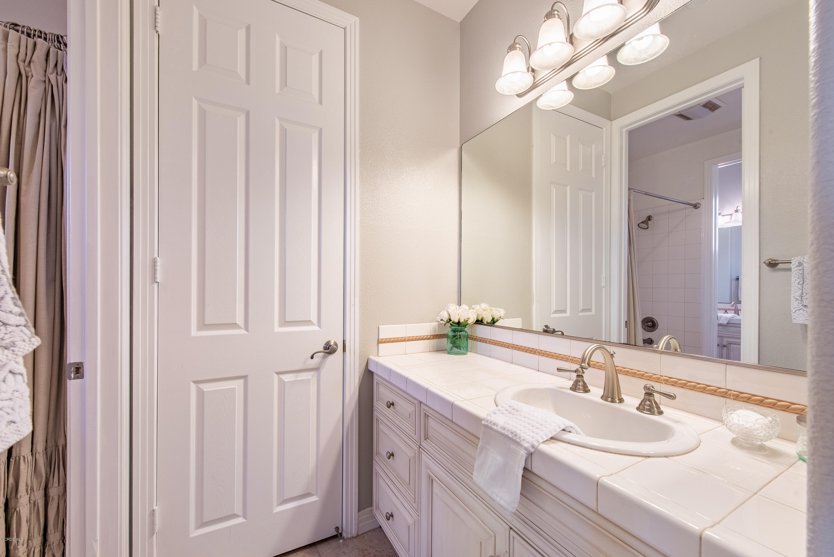 5018 Read Road Thousand Oaks, CA 93021 - Photo 58 of 100 5018 Read Rd Moorpark-42