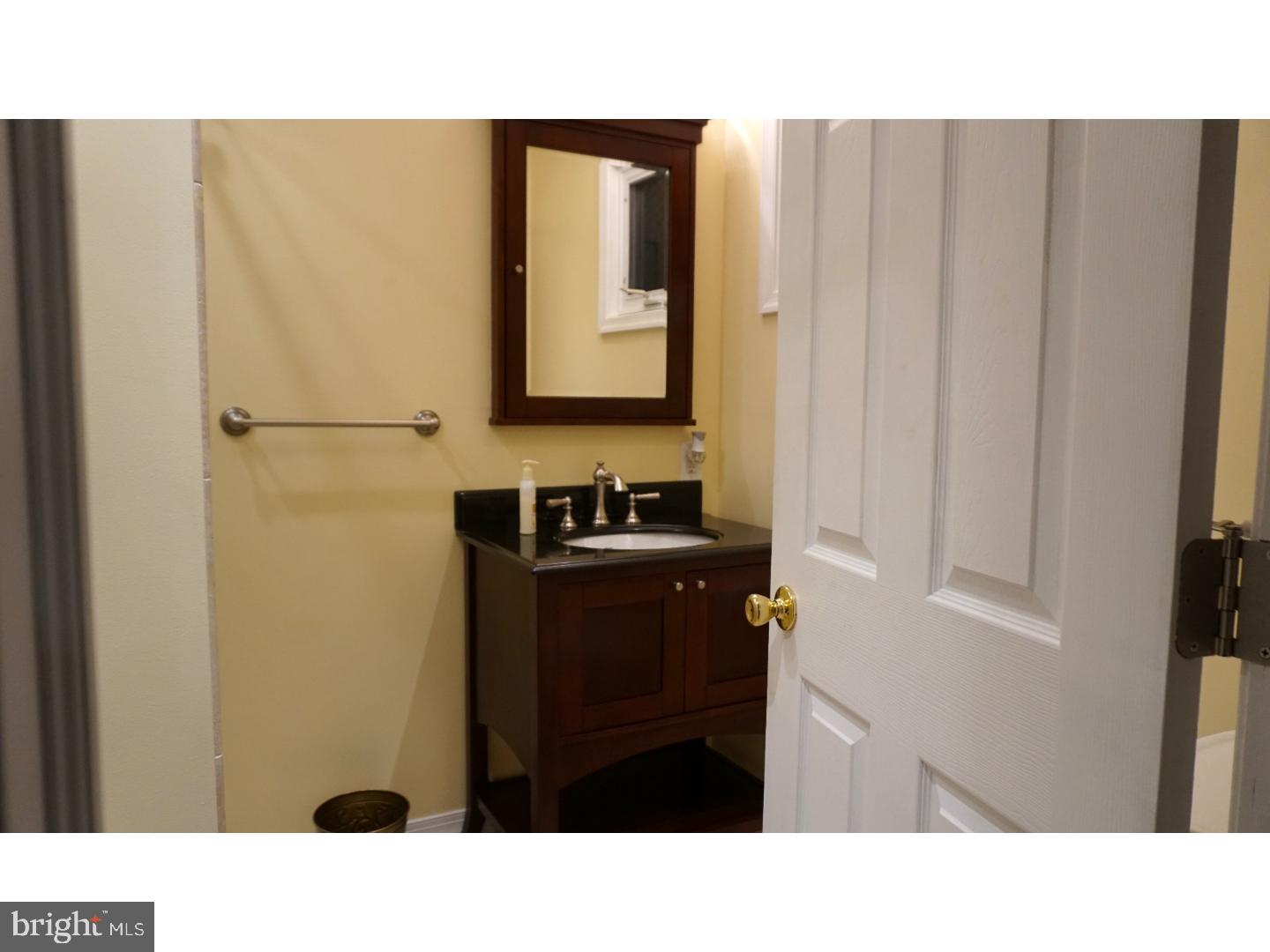 215 Valley Road Morrisville, PA 19067 - Photo 9 of 22 Gallery Image 9