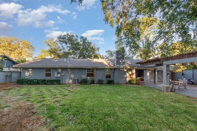 $370,000 | 2201 North Mill Street, Lewisville, TX 75057