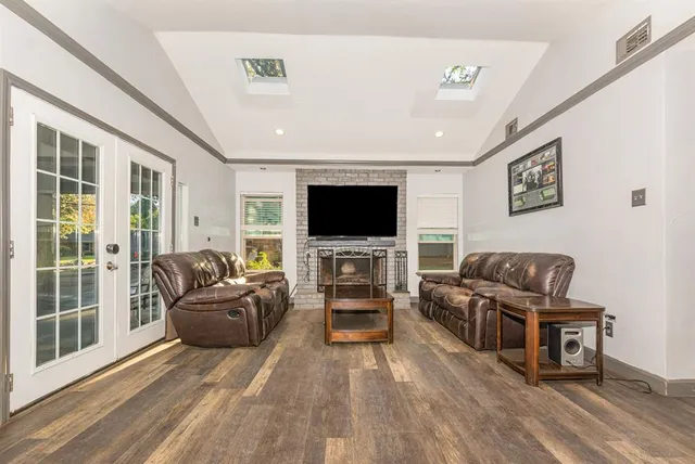 $370,000 | 2201 North Mill Street, Lewisville, TX 75057