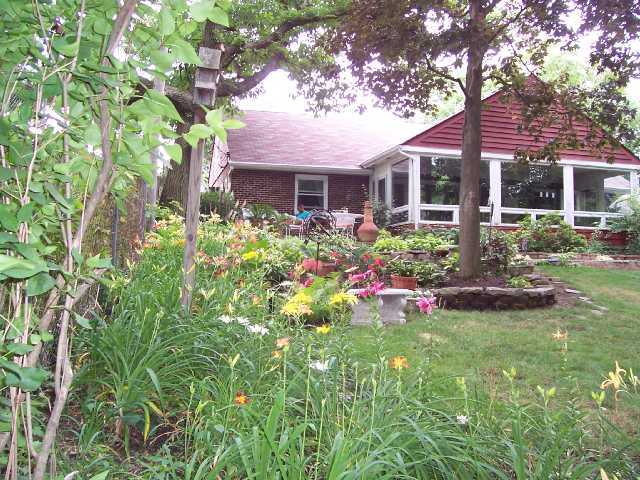 245 Walhalla Road Columbus, OH 43202 - Photo 3 of 14