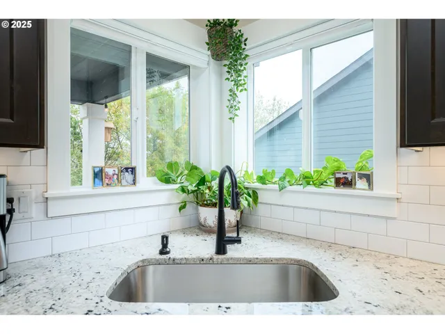 $624,900 | 3111 Northwest 2nd Street, McMinnville, OR 97128