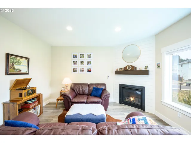 $624,900 | 3111 Northwest 2nd Street, McMinnville, OR 97128