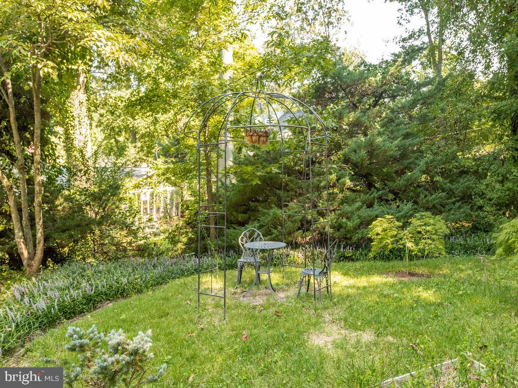 8 Roe Lane Arnold, MD 21012 - Photo 42 of 43 Gallery Image 42
