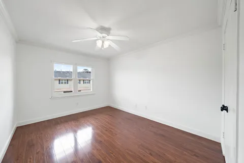 $295,000 | 6434 Burgoyne Dr., Unit 109, Houston, TX 77057