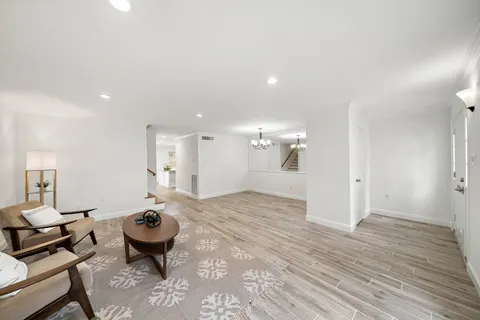 $295,000 | 6434 Burgoyne Dr., Unit 109, Houston, TX 77057