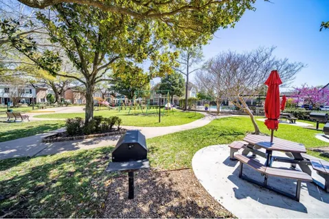 $295,000 | 6434 Burgoyne Dr., Unit 109, Houston, TX 77057