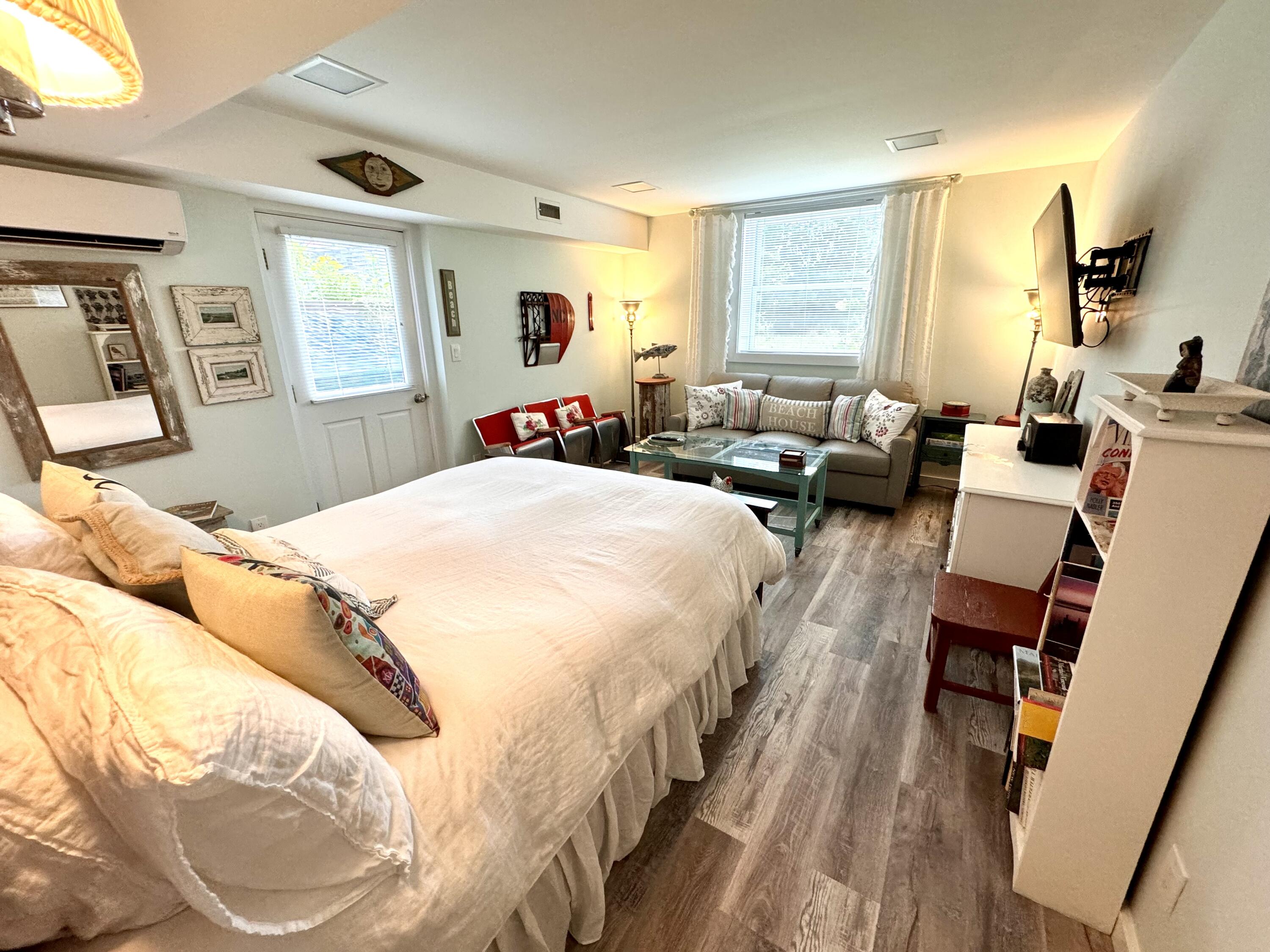 47 Stonebridge Road Vineyard Haven, MA 02568 - Photo 20 of 29 IMG_0361