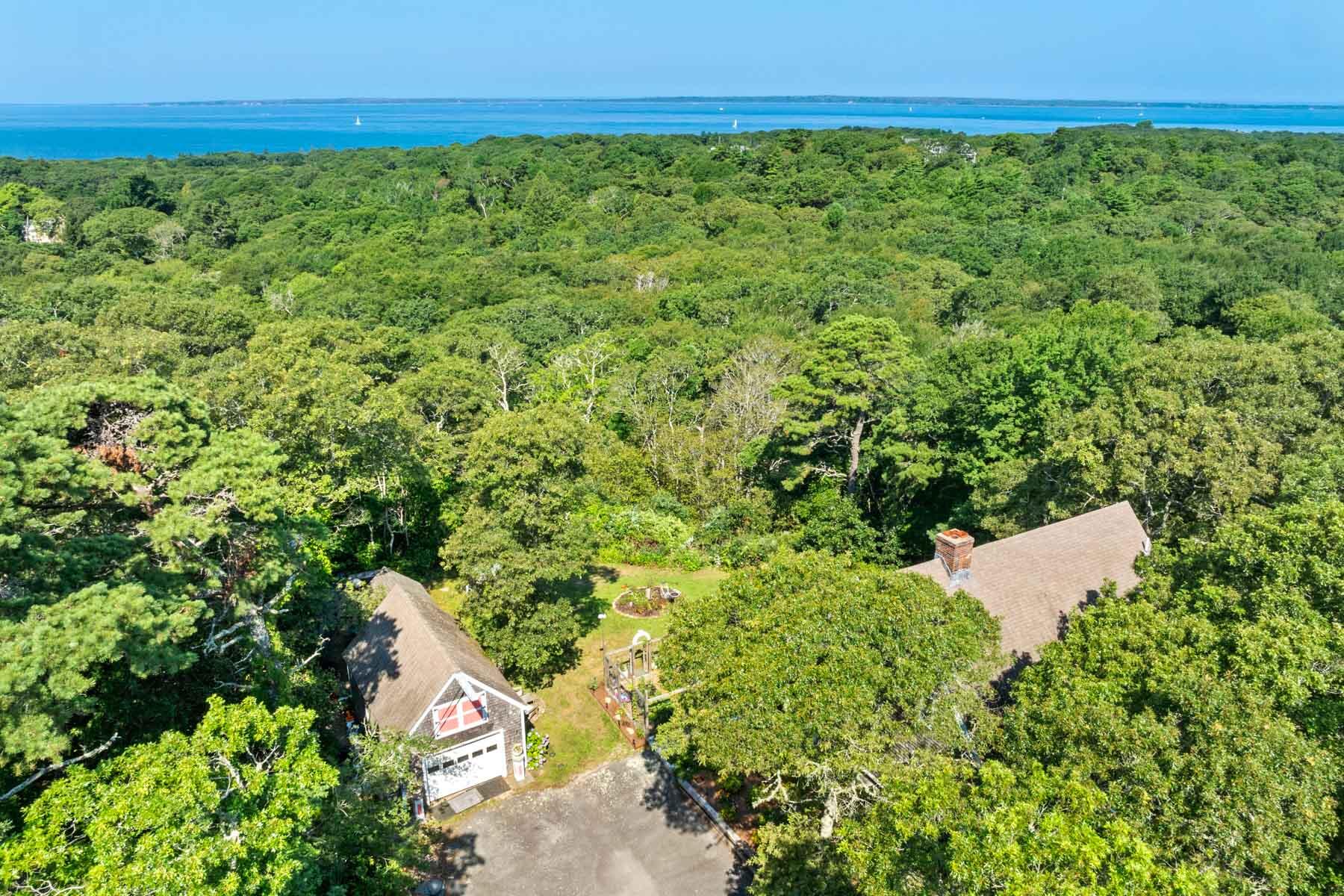 47 Stonebridge Road Vineyard Haven, MA 02568 - Photo 2 of 29 47 Stonebridge Road, West Tisbury-web-19