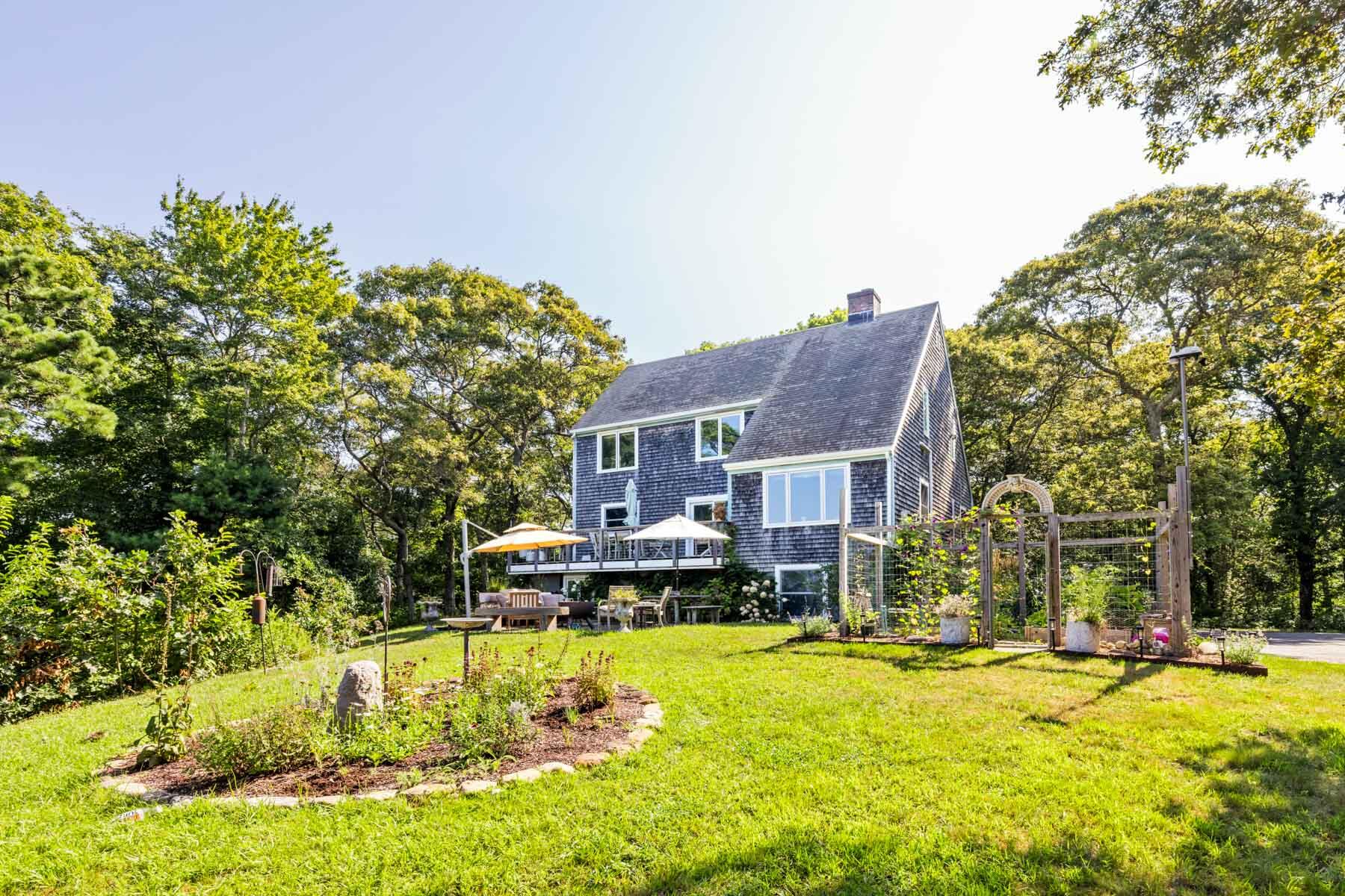 47 Stonebridge Road Vineyard Haven, MA 02568 - Photo 4 of 29 47 Stonebridge Road, West Tisbury-web-2